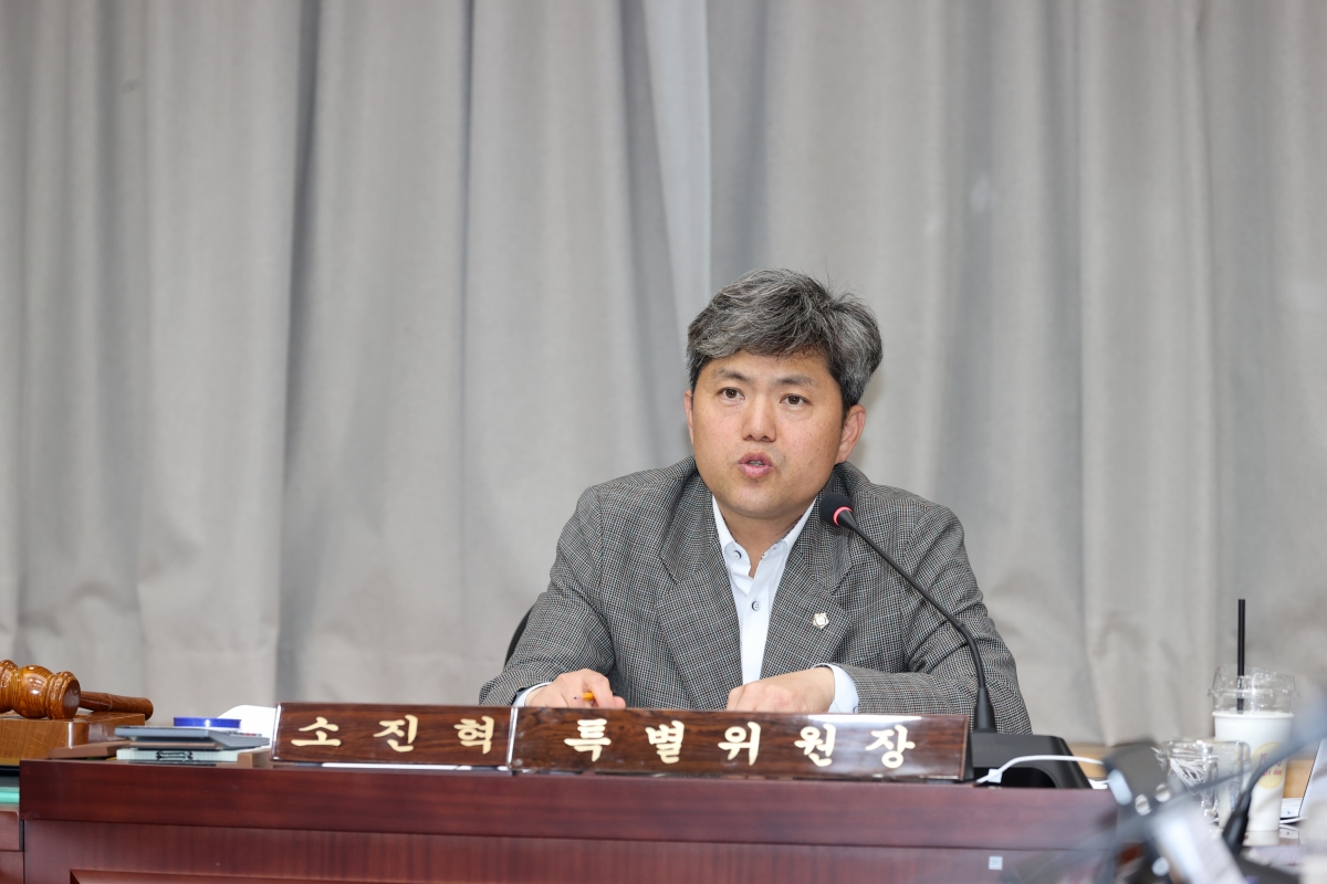 20260422-033[AMG_0927-1-폐회중 인사청문특별위원회 활동.JPG