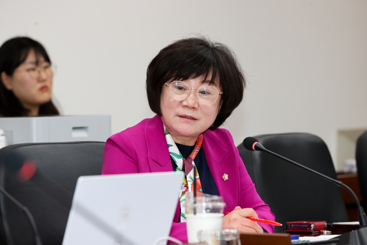20260422-046[AMG_0983-1-폐회중 인사청문특별위원회 활동.JPG