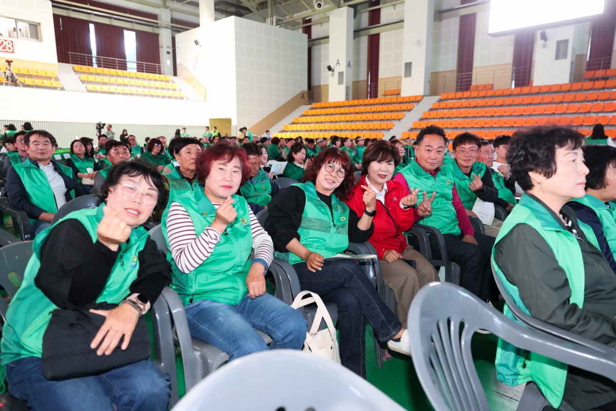 20260422-065[AMG_1042-1-제16회 새마을의 날 기념식.JPG