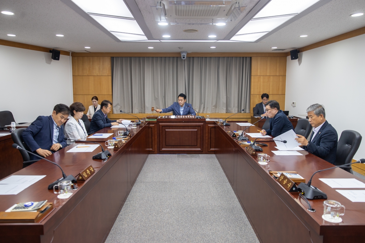 20260618_제296회임시회_의회운영위원회_01.jpg