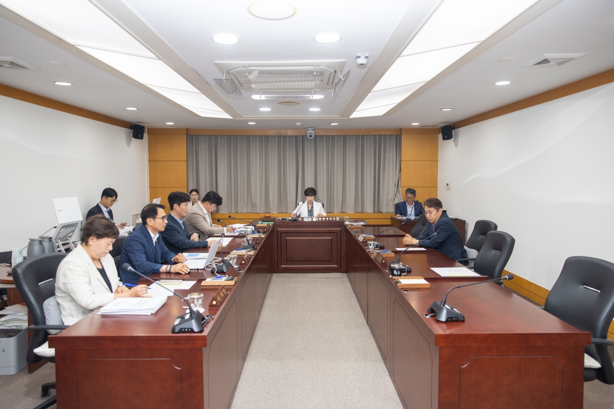 20260618_제296회임시회_기획행정위원회_01.jpg