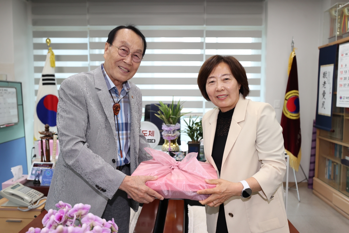 2026.07.08_대한노인회 구미시지회 방문_020.JPG