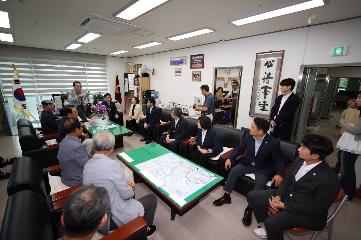 2026.07.08_대한노인회 구미시지회 방문_021.JPG