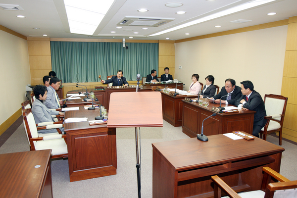 제123회 임시회 의회운영위원회 활동