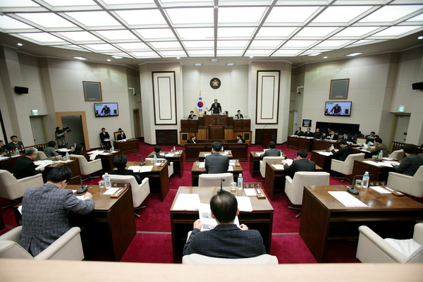 제174회 정례회 제2차 본회의