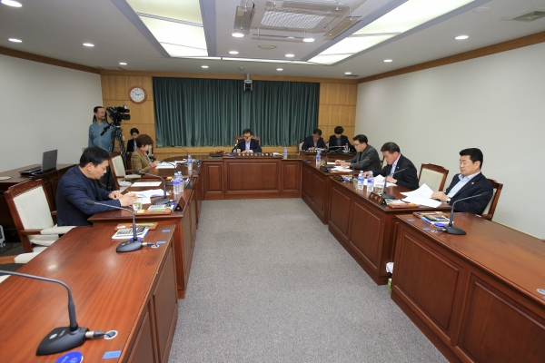 폐회중 행정사무조사특별위원회 활동