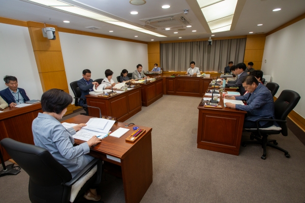 제268회 정례회 의회운영위원회 소관 2022회계연도 세입・세출 결산 승인안 예비심사활동