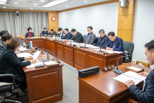 제273회 임시회 기획행정위원회조례안 심사 활동