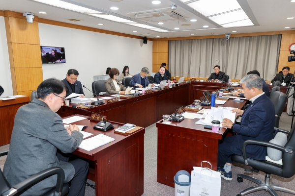 제293회 임시회 산업건설위원회 조례안 등 심사활동